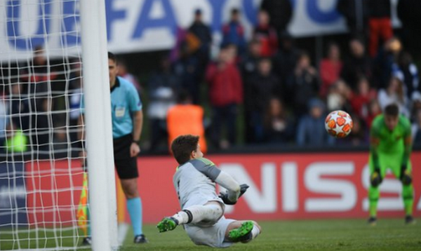 Trước giờ giành cúp, dàn sao trẻ Chelsea căng thẳng tột độ - Bóng Đá