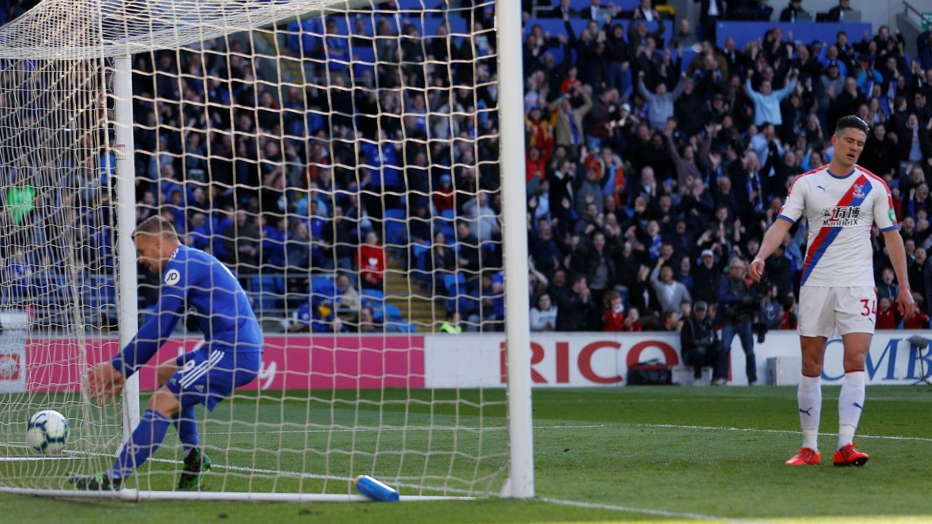 CHÍNH THỨC! Xác định CLB cuối cùng tại Premier League xuống hạng - Bóng Đá