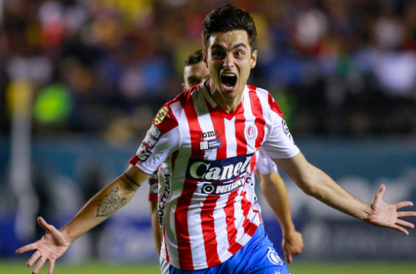 Một năm tại Mexico, 'Cậu bé vàng' Maradona đã thành 'Cậu bé bạc' - Bóng Đá