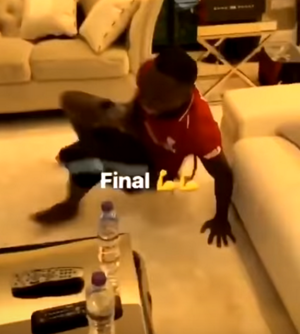 Naby Keita ăn mừng khó đỡ sau khi Liverpool tạo địa chấn - Bóng Đá