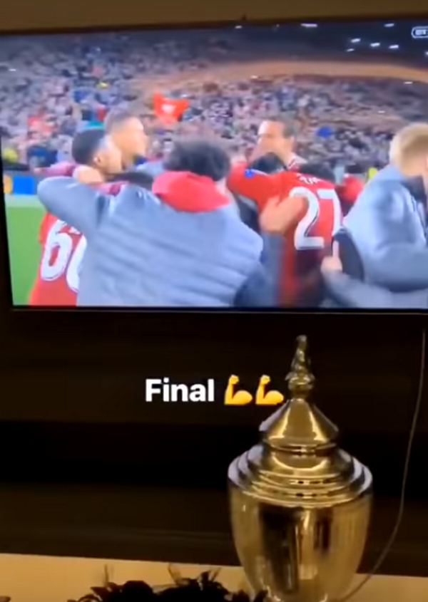 Naby Keita ăn mừng khó đỡ sau khi Liverpool tạo địa chấn - Bóng Đá