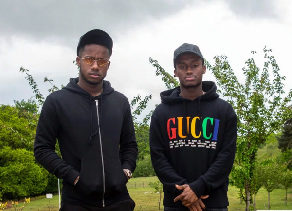 Tiết lộ bất ngờ, mục tiêu Man United vẫn còn một người anh sinh đôi (Ryan Sessegnon) - Bóng Đá