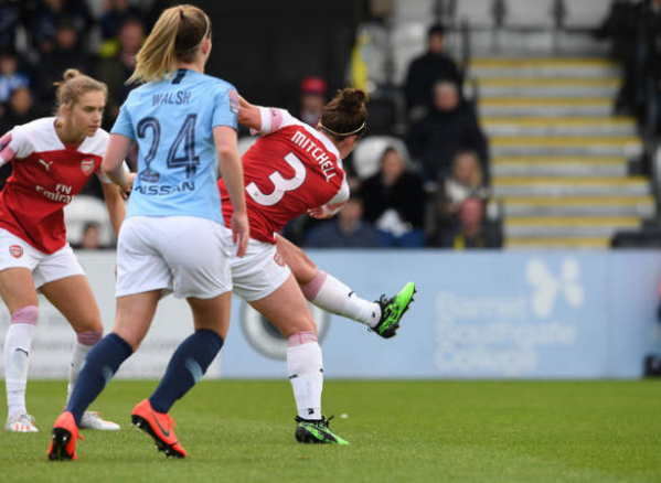 Nữ Arsenal vô địch - Bóng Đá