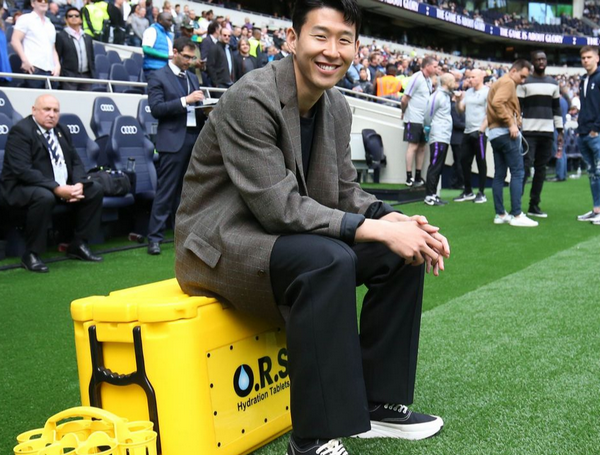 Ngồi dự bị, Son Heung-min vẫn vinh dự nhận giải thưởng cao quý - Bóng Đá