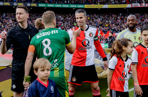 Lễ chia tay Van Persie - Bóng Đá