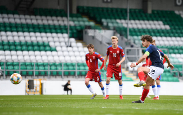 4 trận 9 bàn, tiền vệ trẻ PSG đang 'làm mưa làm gió' tại U17 châu Âu - Bóng Đá