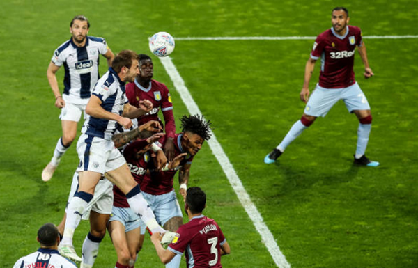 Đấu súng nghẹt thở, CLB Terry lần thứ 2 bước đến 'cổng thiên đường' - Bóng Đá