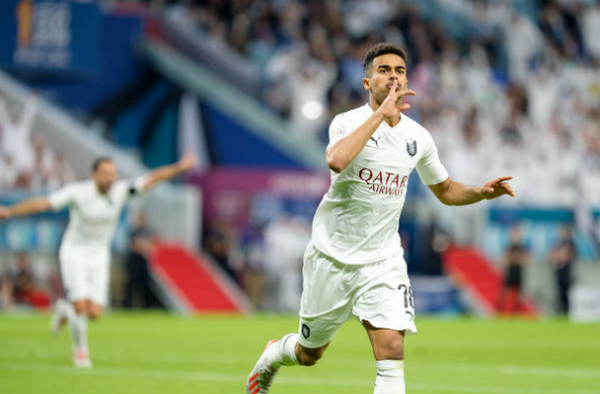 Choáng ngợp! Qatar ra mắt SVĐ tuyệt đẹp cho World Cup 2022 - Bóng Đá