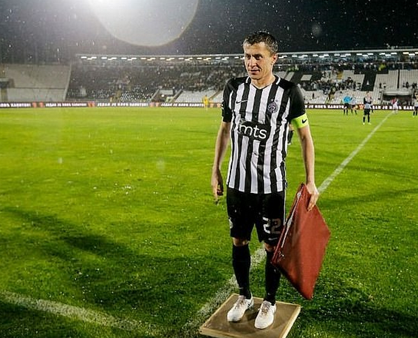 Đây! Màn tri ân khiến Real Madrid phải 'hổ thẹn' (Sasa Ilic) - Bóng Đá