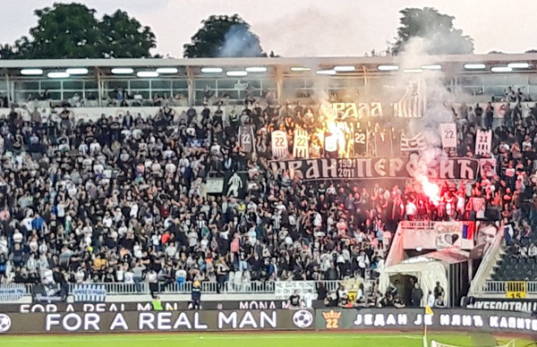 Đây! Màn tri ân khiến Real Madrid phải 'hổ thẹn' (Sasa Ilic) - Bóng Đá