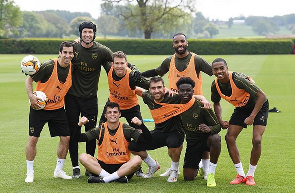 Granit Xhaka sắp có con - Bóng Đá