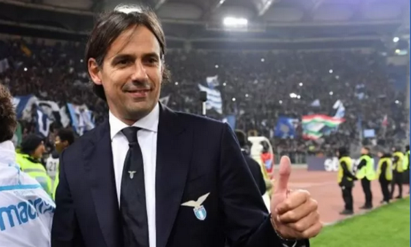 Ramsey thăm phòng truyền thống Juve - Bóng Đá