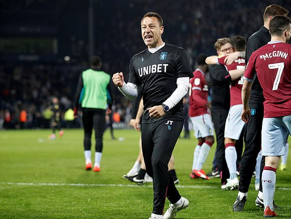 Kẻ từng 'hành hung' Ibrahimovic giờ là trò cưng của Terry (Mings) - Bóng Đá