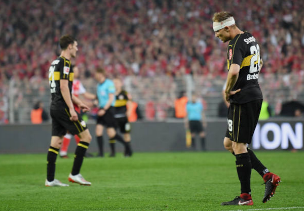 Chấn động Bundesliga, 'Thiên nga trắng' Stuttgart lại xuống hạng - Bóng Đá
