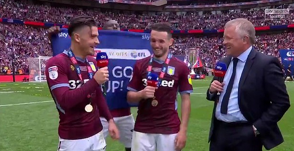 Jack Grealish mang giày rách - Bóng Đá