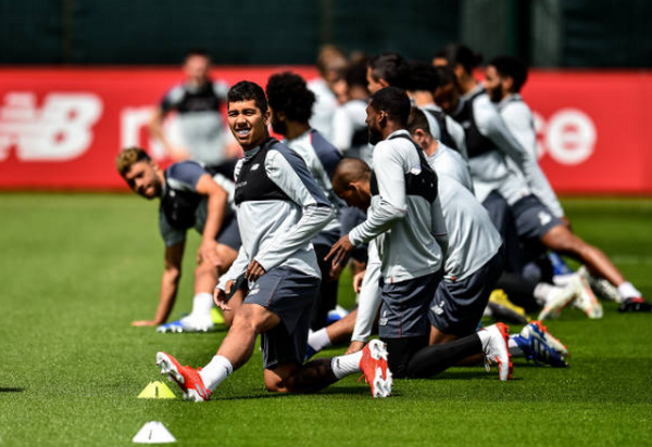 Sau Beckham, người hùng World Cup cũng đến sân tập Tottenham - Bóng Đá