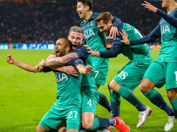 Phòng danh hiệu của Lucas Moura - Bóng Đá