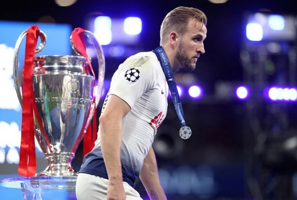 Tiết lộ: Phía sau màn ăn mừng của Salah là sự thật 'đau lòng'  - Bóng Đá