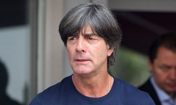 Joachim Low vắng mặt và đây là không khí tại đội tuyển Đức lúc này - Bóng Đá