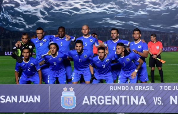 Ronaldo gọi, Messi 'suýt' trả lời, Argentina đại thắng trên sân nhà - Bóng Đá