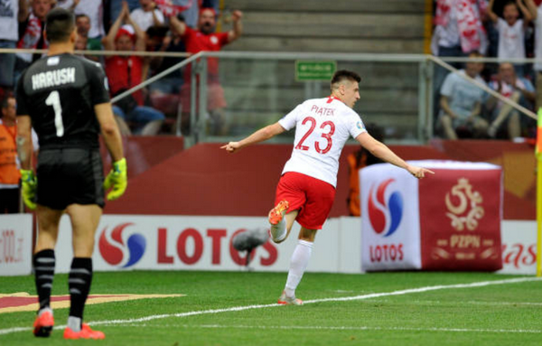 Hủy diệt đội nhì bảng, Lewy và đồng đội quá mạnh vào lúc này - Bóng Đá