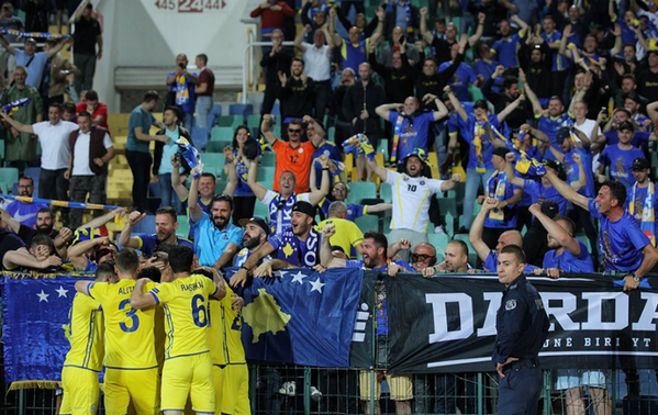 Bùng nổ phút 90+2, tân binh châu Âu tiếp tục bất bại tại vòng loại EURO - Bóng Đá