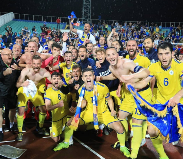 Bùng nổ phút 90+2, tân binh châu Âu tiếp tục bất bại tại vòng loại EURO - Bóng Đá