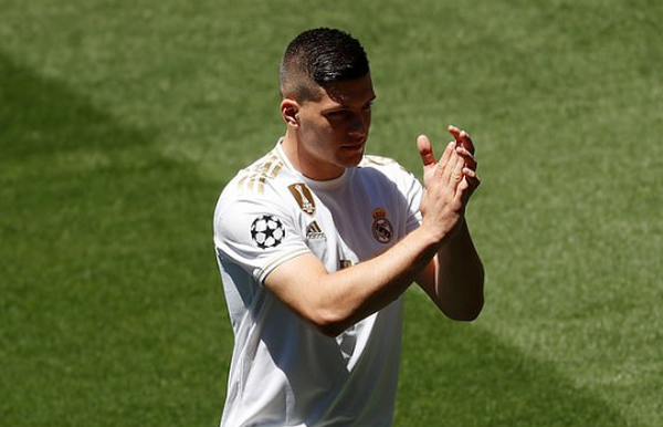 Ảnh Luka Jovic ra mắt Real - Bóng Đá