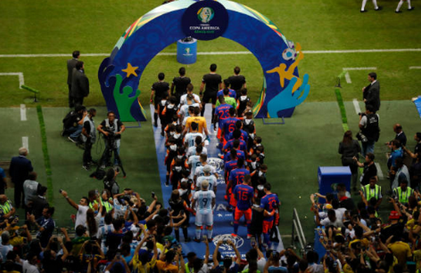 Đừng nói Argentina bế tắc, Messi đã có thể ghi bàn tình huống này - Bóng Đá