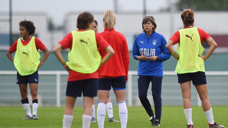 Nữ Italia chiến World Cup - Bóng Đá