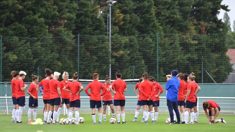 Nữ Italia chiến World Cup - Bóng Đá