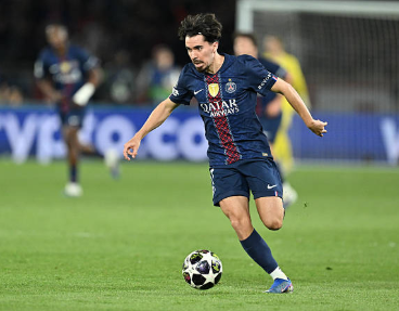 Vitinha (6.9 điểm): Đối mặt với tuyến giữa đẳng cấp của Bayern, Vitinha không thể hoàn toàn kiểm soát thế trận nhưng vẫn biết cách tạo ra sự khác biệt. Những đường chuyền xuyên tuyến mang tính đột biến của anh là khởi nguồn cho nhiều đợt lên bóng nguy hiểm của đội chủ nhà.