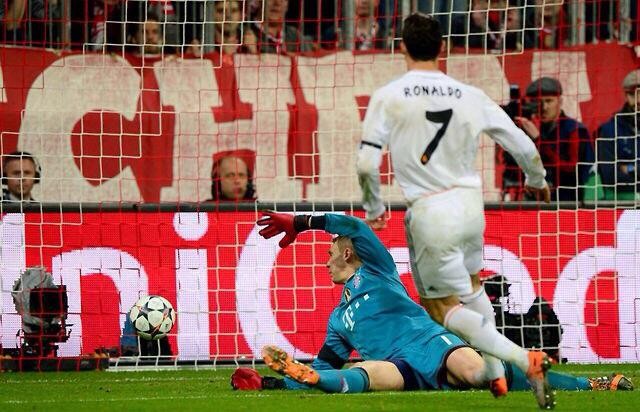 CR7 ghi bàn và phá kỷ lục Champions League.