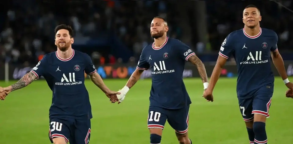 PSG bước ra khỏi cái bóng siêu sao.