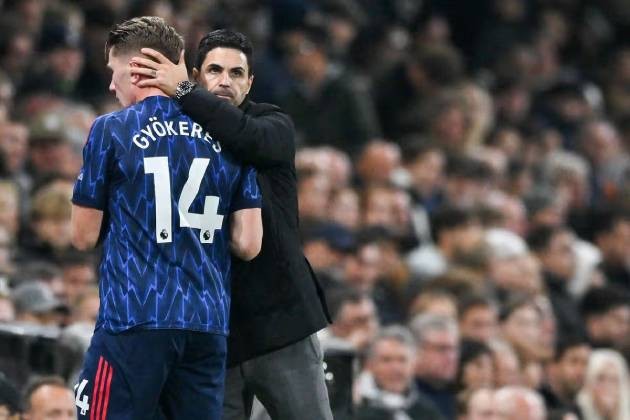 Arteta có nên 'hy sinh' Champions League để tập trung cho cuộc đua Ngoại hạng Anh?