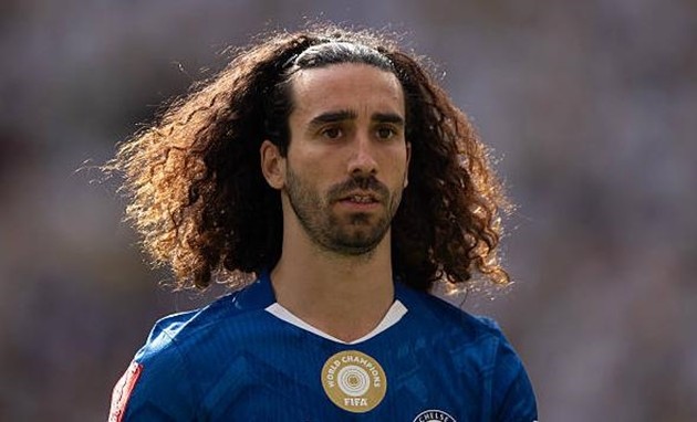 Marc Cucurella nằm trong tầm ngắm của Barcelona.