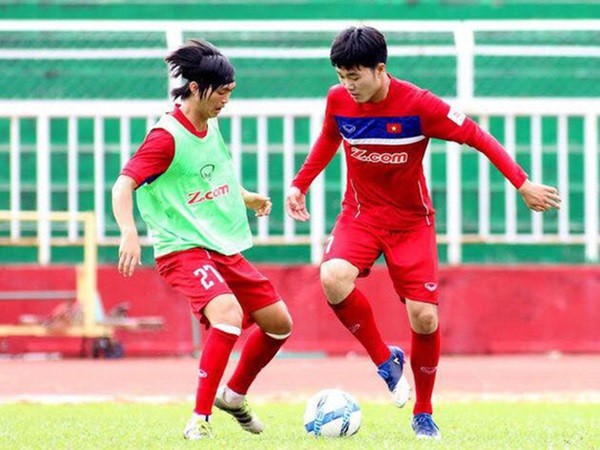 Xuân Trường gây xúc động khi chọn số áo 21 tại Buriram - Bóng Đá