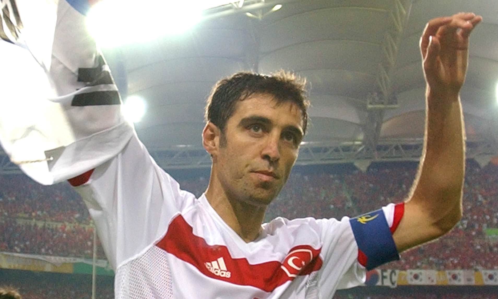 Hakan Sukur: 'I'm an Uber driver now' - Bóng Đá