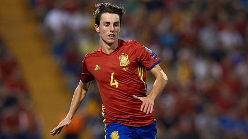 Who is Alvaro Odriozola - Bóng Đá