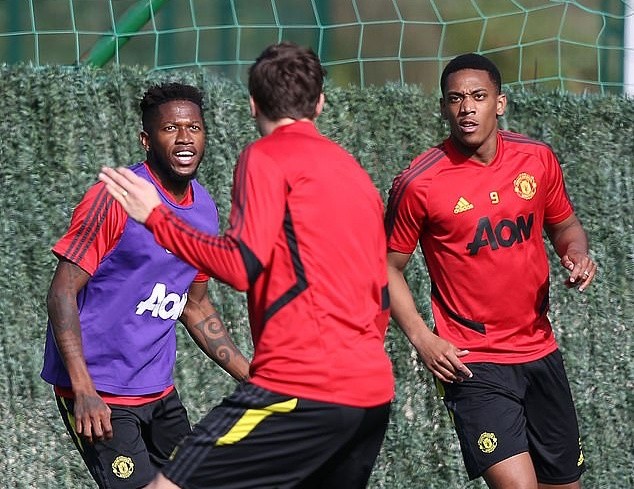 Ảnh tập Man United - Bóng Đá