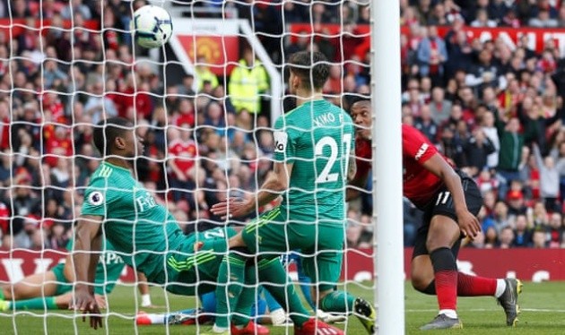 '1 bàn thắng kì lạ của Man Utd' - Bóng Đá