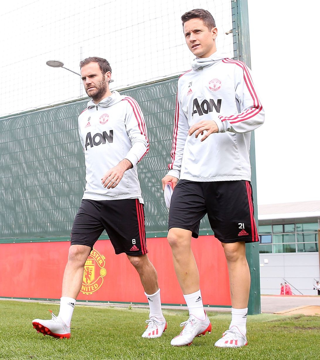 Chỉ 1 khoảnh khắc, Maguire 