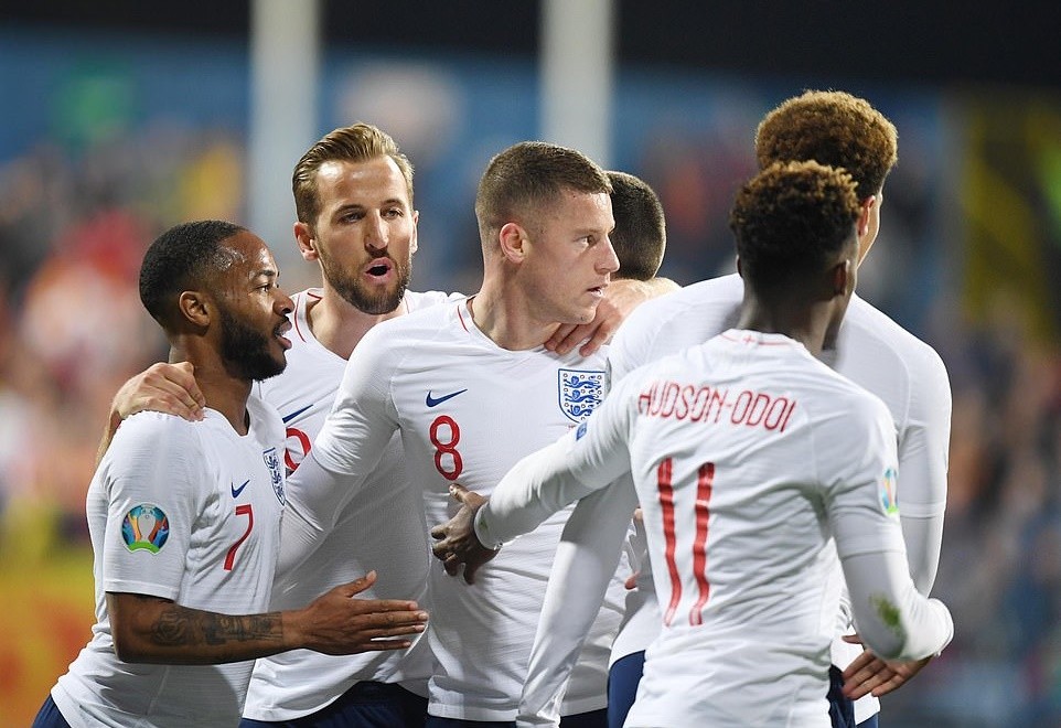 Fan Liverpool ăn mừng - Bóng Đá