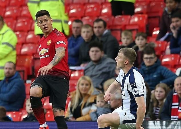 Solskjaer theo dõi Rojo đá U23 - Bóng Đá