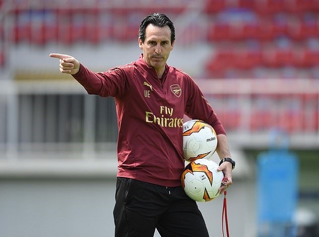 Với phản ứng này, tương lai của Ozil mờ mịt hơn bao giờ hết - Bóng Đá