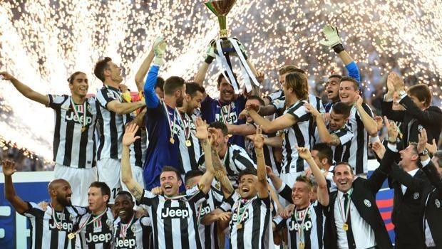  Man Utd share pics of stars including Fred and Martial on Fathers’ Day - Bóng Đá