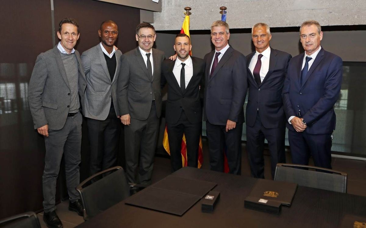 Vừa lên tuyển, Ronaldo đã đặt mục tiêu thi đấu tại World Cup 2022 - Bóng Đá