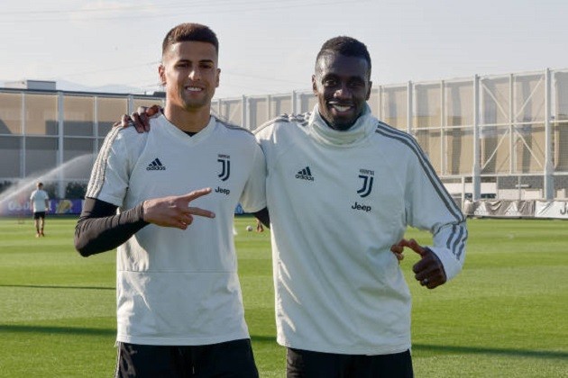 Ronaldo dính chấn thương, Allegri lo âu tìm 