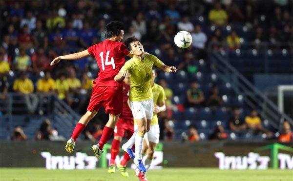 Tuấn Anh ra mắt thầy Park: 