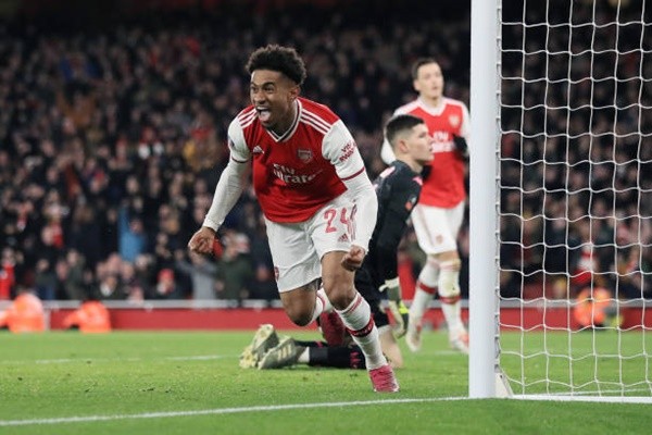 Arteta lý giải lý do nổi giận - Bóng Đá